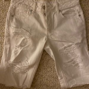 American eagle distressed jeans